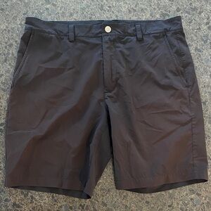 Vineyard Vines Men's Black Fairway Short 34